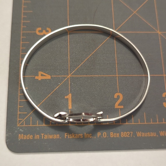 Silver heart Bracelet - Picture 9 of 9